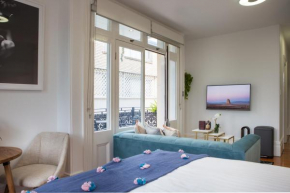 Intimate Studio Apartment with Balcony in Glebe Sydney